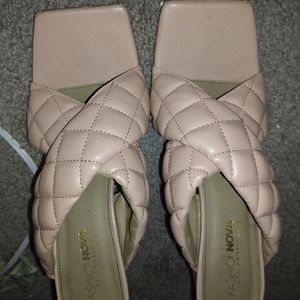 Fashion Nova Heels Size 9